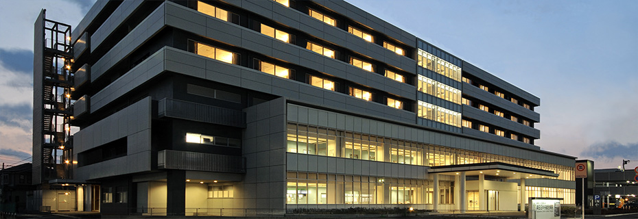 病院全景（夜）