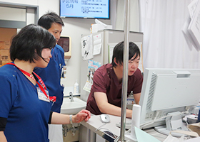 カンファレンス